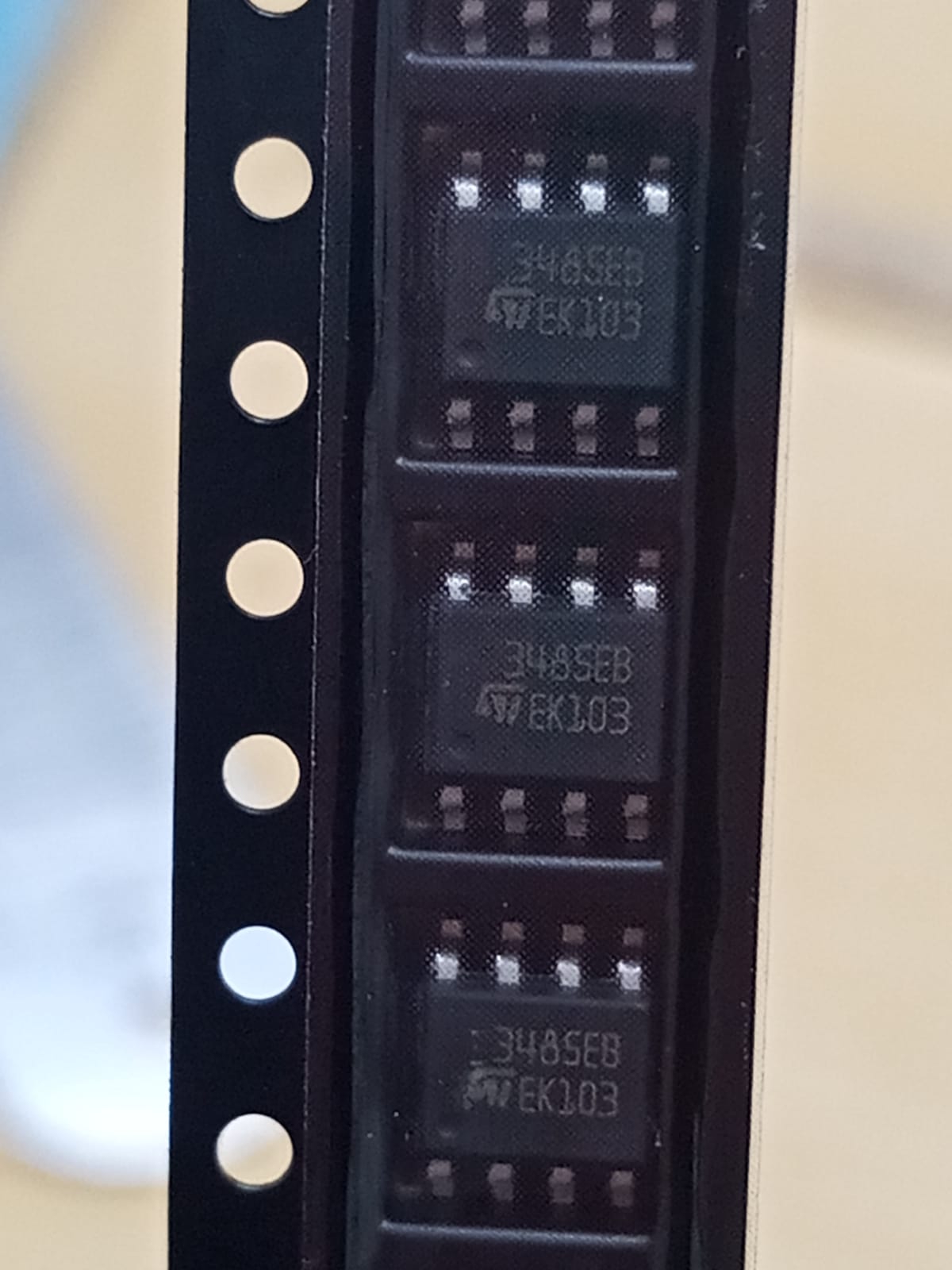 ST3485EBDR = MAX3485