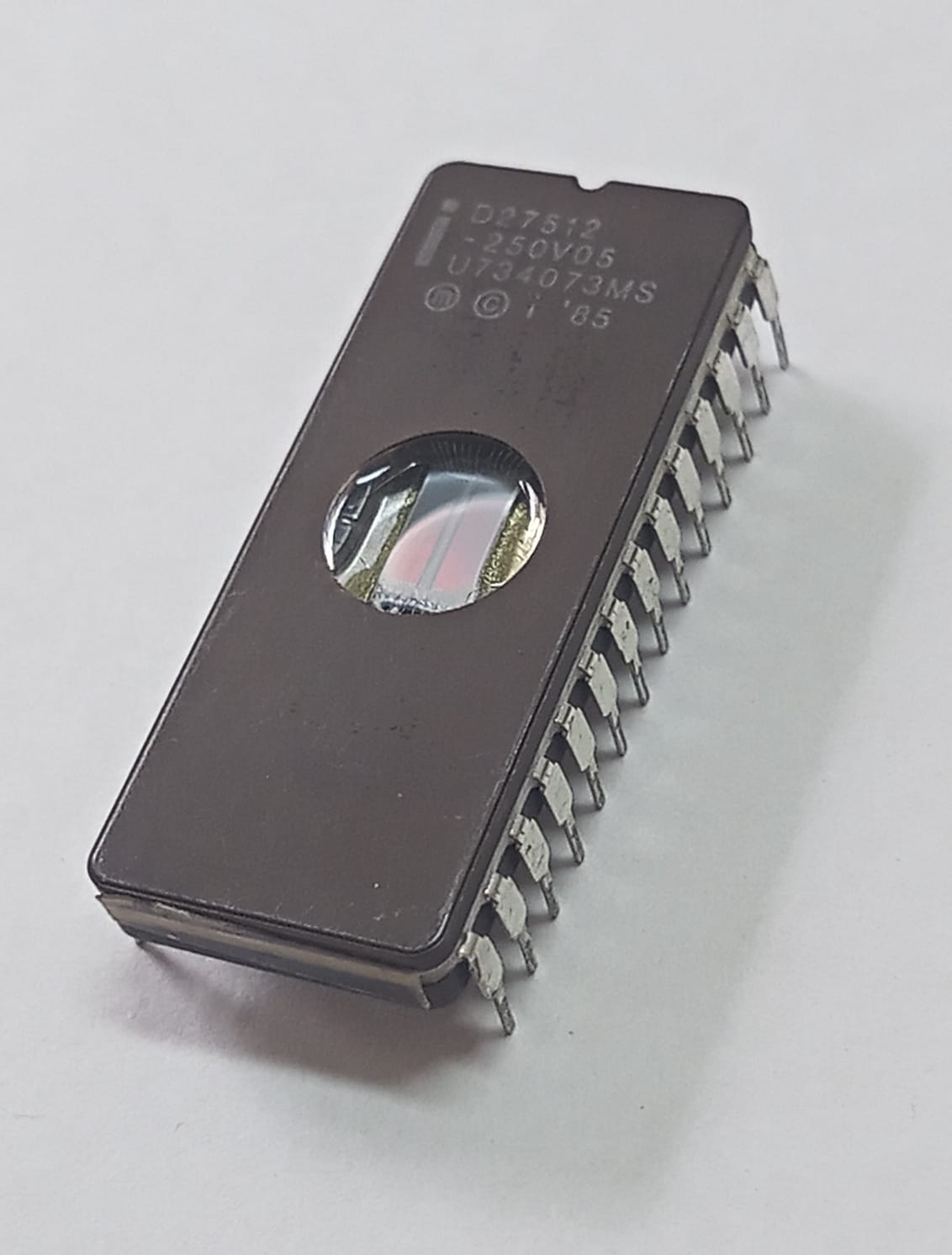 D27512-250V05