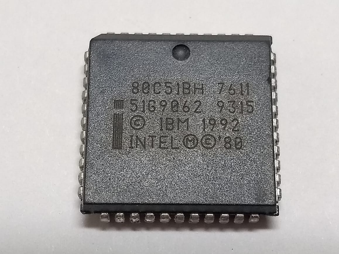80C51 PLCC-44