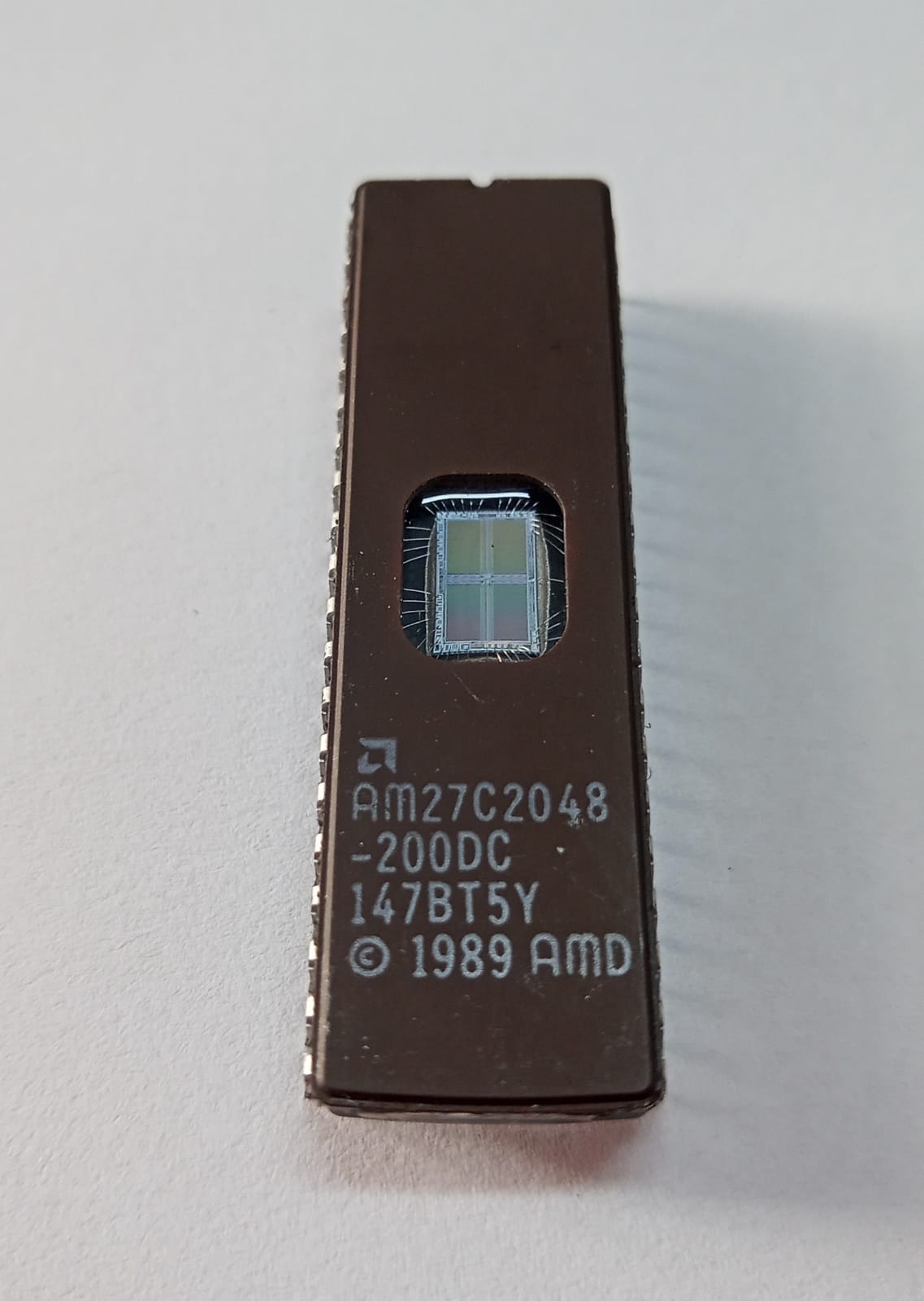 EPROM 27C2048 - AM27C2048-200DC
