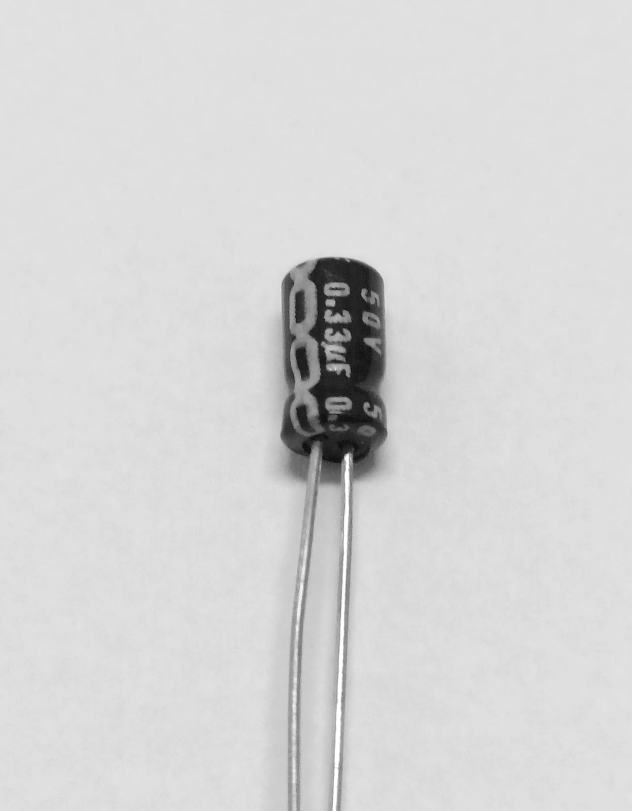 CAPACITOR ELCO 0.33uF 50V 85º 4mm X 7,5mm