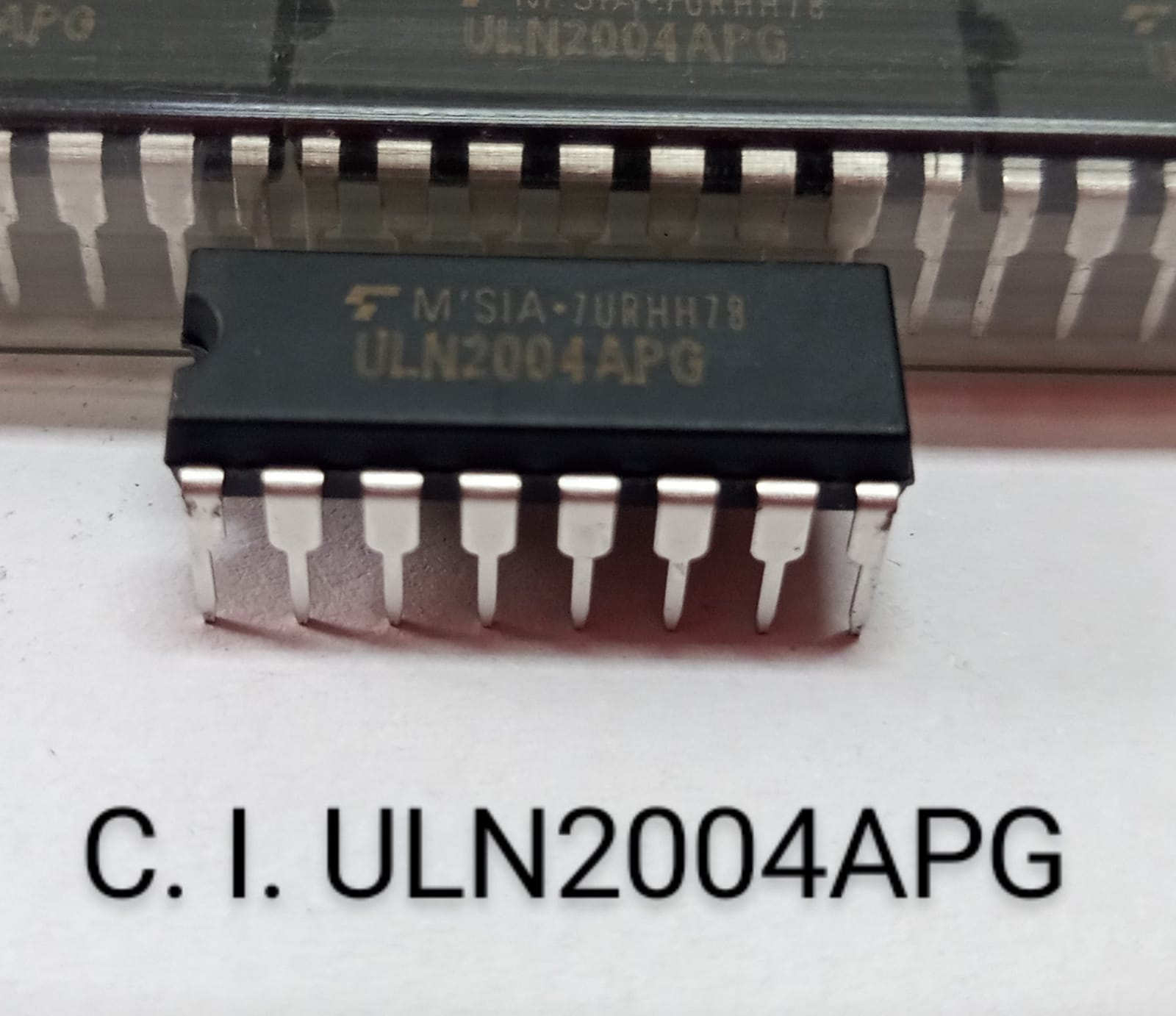 ULN2004APG