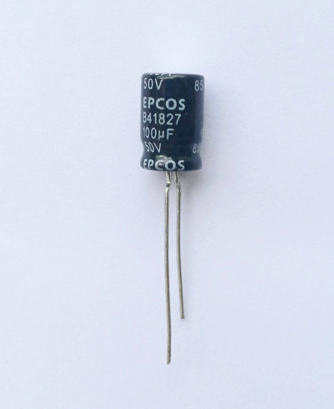 CAPACITOR ELCO 100uF 50V 85° 8mm x 12mm